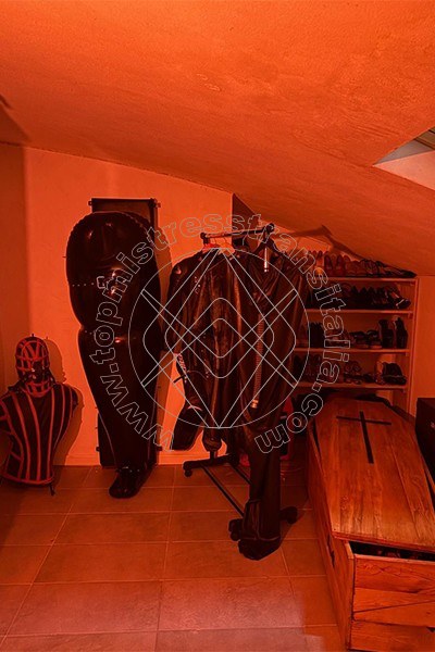 Foto 6 di Jessica Frau Italiana Tx mistress trans Piacenza