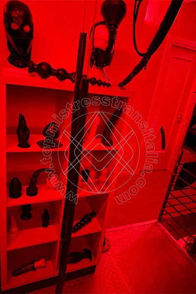 Foto 8 di Jessica Frau Italiana Tx mistress trans Piacenza