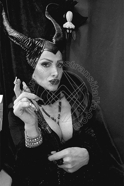 Foto 39 di Regina Xena Italiana mistress transex Monza