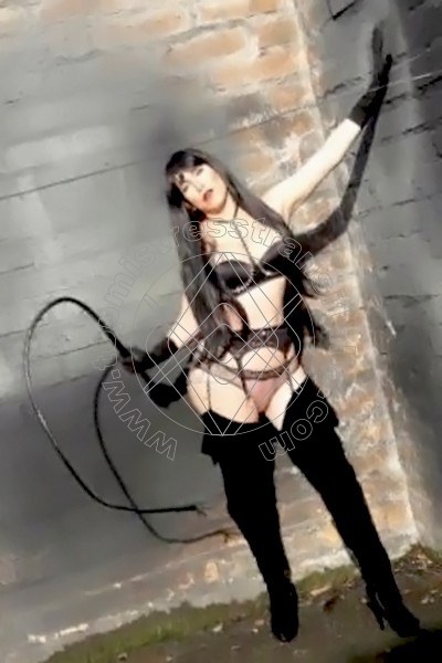 Foto 5 di Lady Emma Xxl mistress trans Gorizia