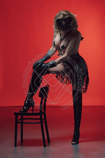 Foto 10 di Lady Valeria mistress transex Treviso