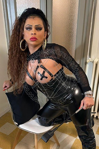 Foto di Padrona Thayla Santos mistress trans Milano