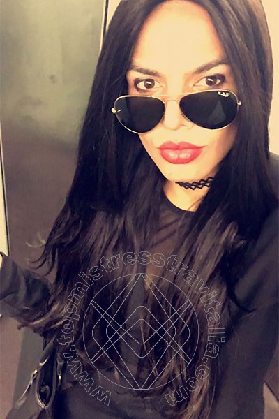 Foto selfie 2 di Padrona Sabrina Morais Xxxl mistress trav Londra