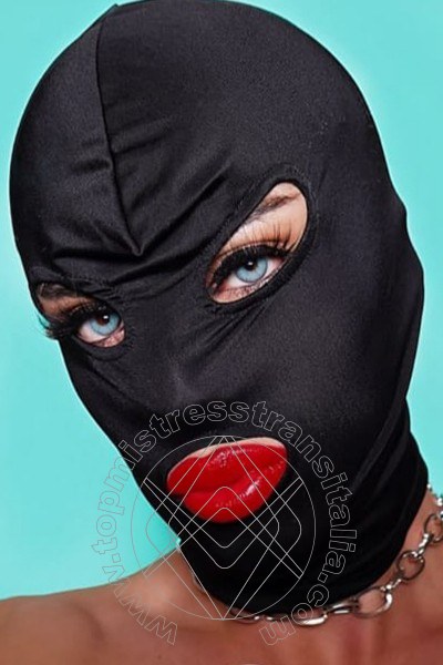 Foto selfie di Mistress Pamela Italiana mistress trans Firenze