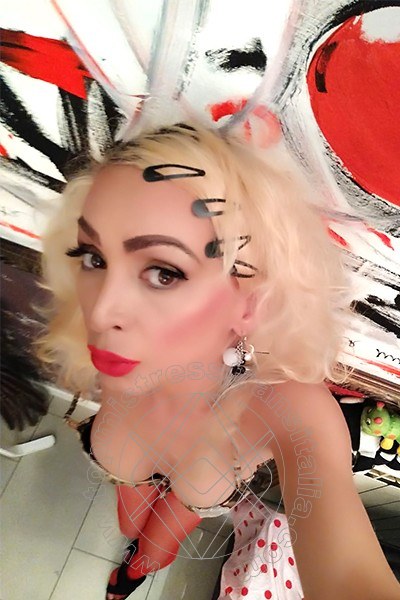 Foto selfie 34 di Lacroix Lumiere mistress trans Roma