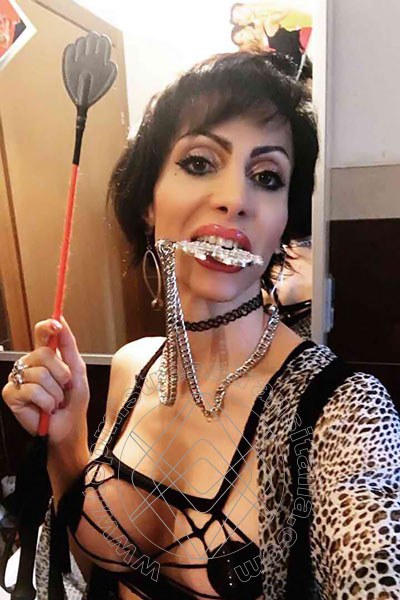 Foto selfie 118 di Regina Xena Italiana mistress trans Monza