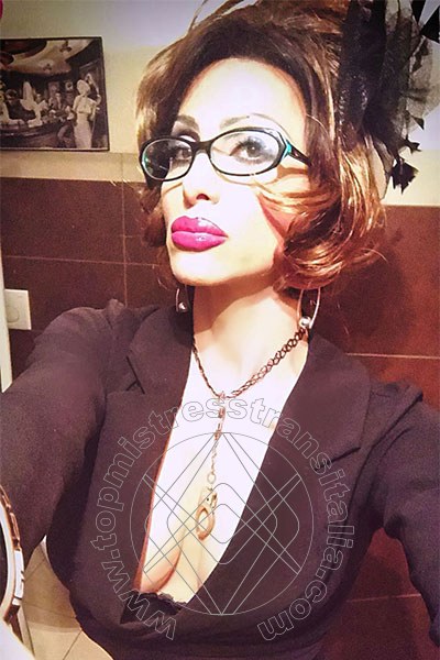 Foto selfie 90 di Regina Xena Italiana mistress trans Monza